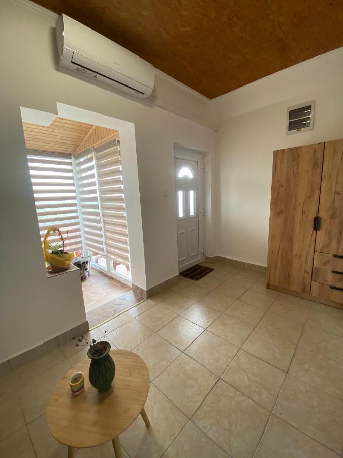 Feher Szolo Vendeghaz Satoraljaujhely Exterior photo